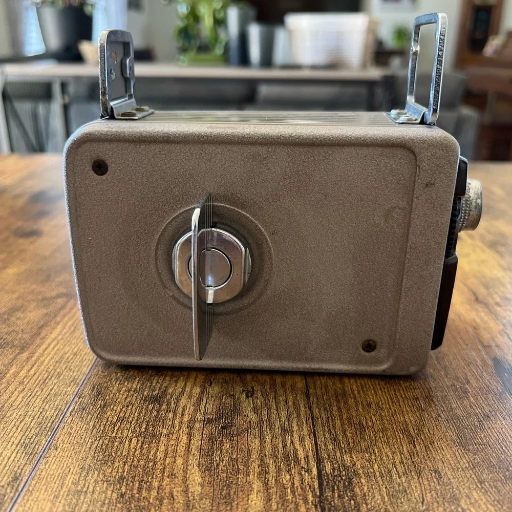 Kodak Brownie Vintage 8mm Movie Camera II Model 2 13mm f/2.7 Lens Winds & Spins